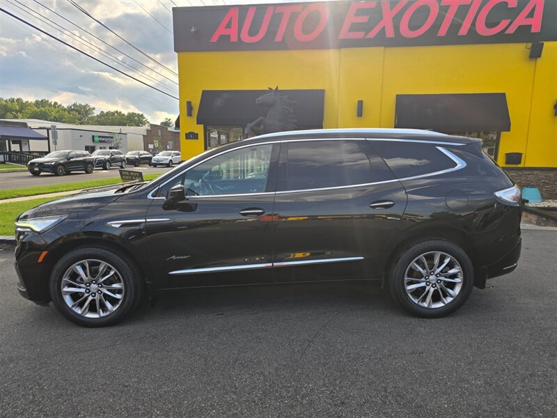 Used 2022 Buick Enclave Avenir w/ Avenir Technology Package AWD/4WD image 26