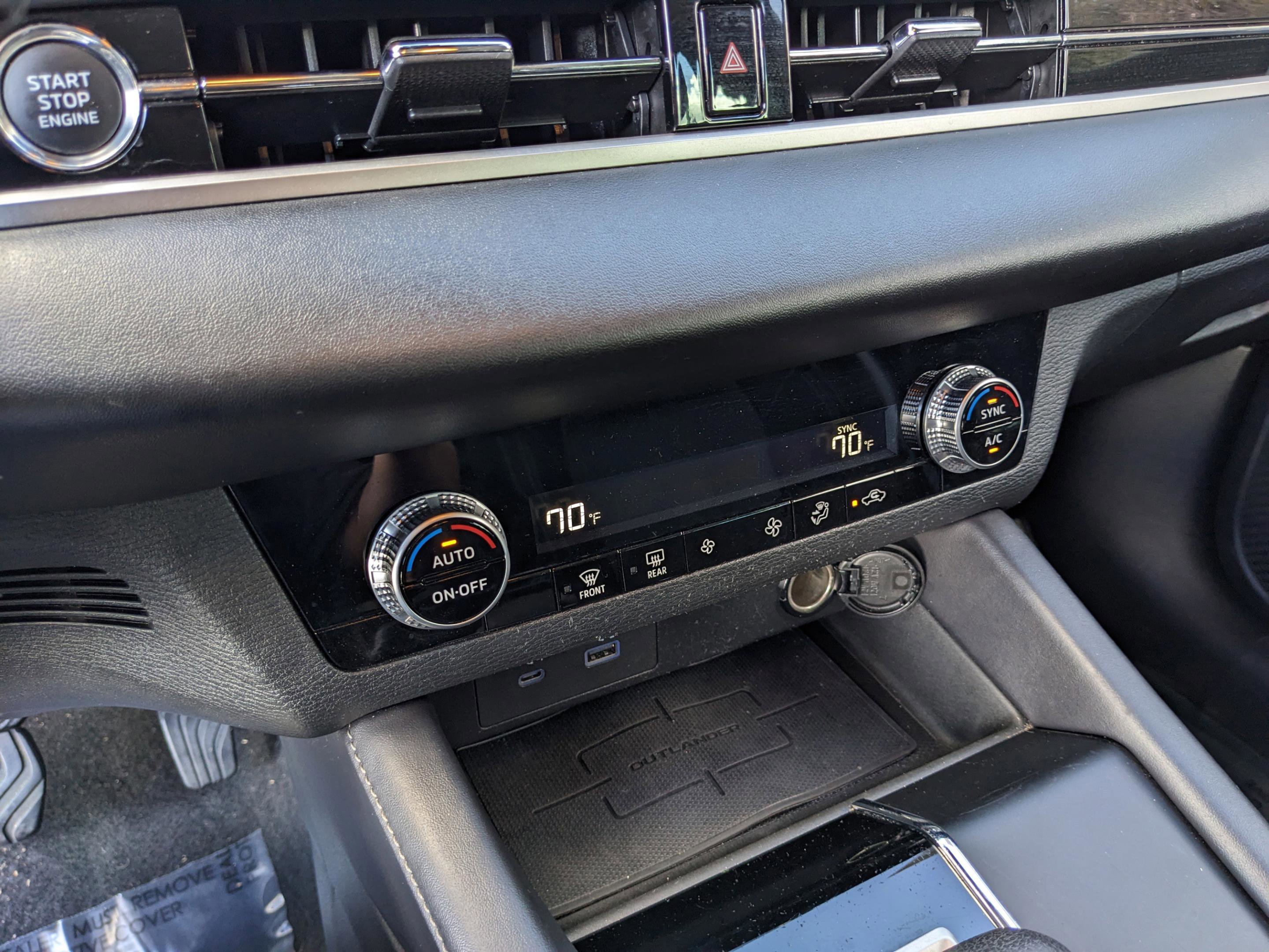 Used 2023 Mitsubishi Outlander ES image 20