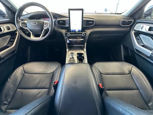 Used 2024 Ford Explorer Limited w/ Limited Technology Package AWD/4WD image 24