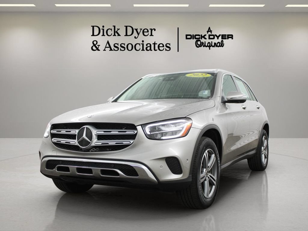 Used 2022 Mercedes-Benz GLC 300 image 5