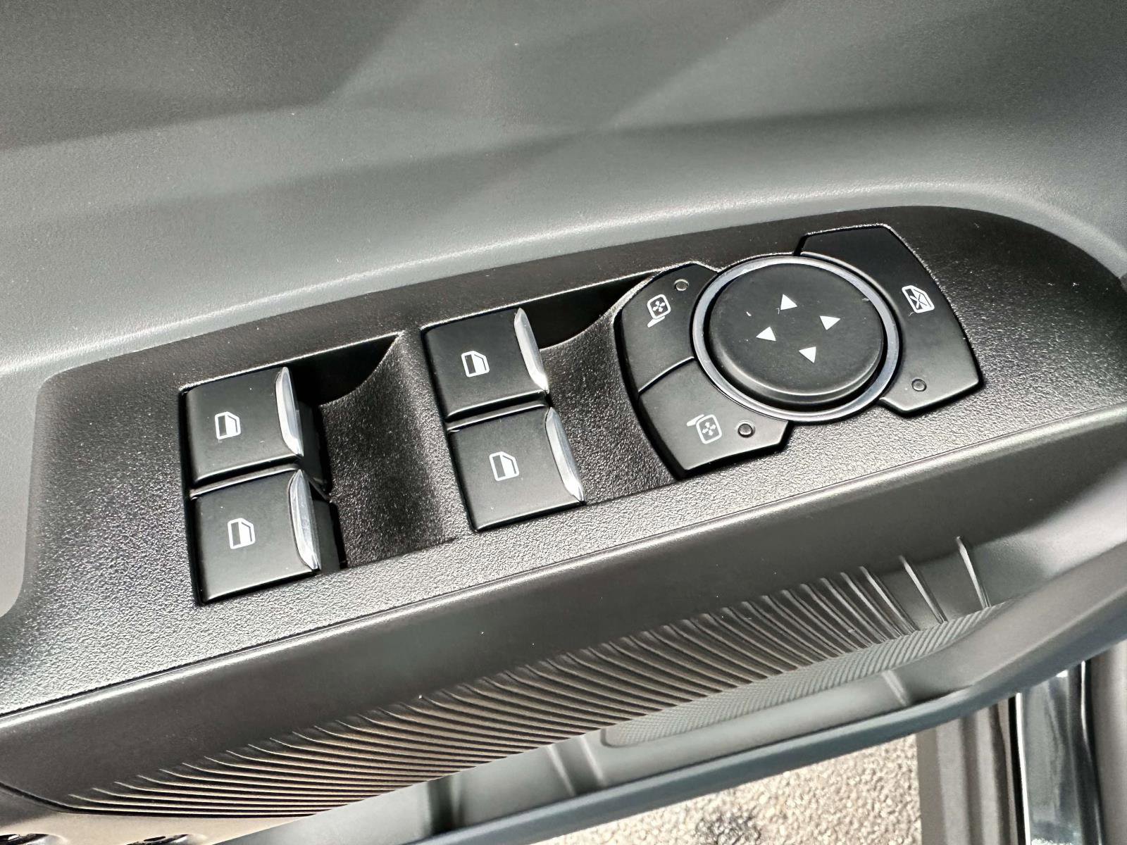 Used 2025 Ford Maverick XLT w/ XLT Luxury Package image 10