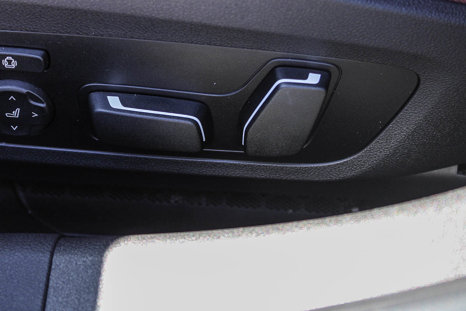 New 2026 BMW M340i xDrive w/ Premium Package image 21