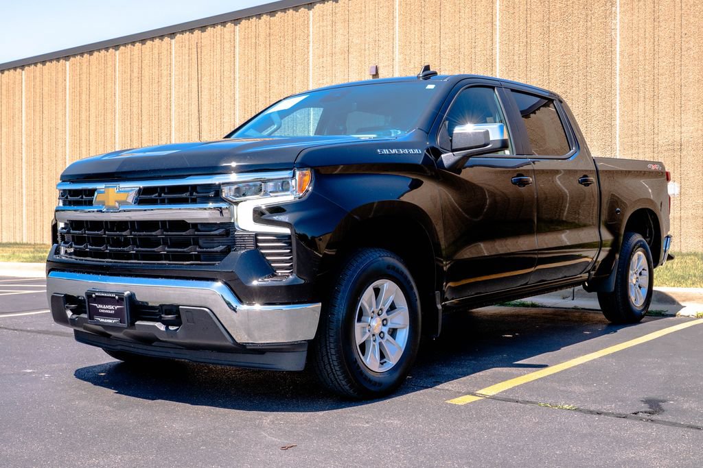 Certified 2025 Chevrolet Silverado 1500 LT AWD/4WD image 4