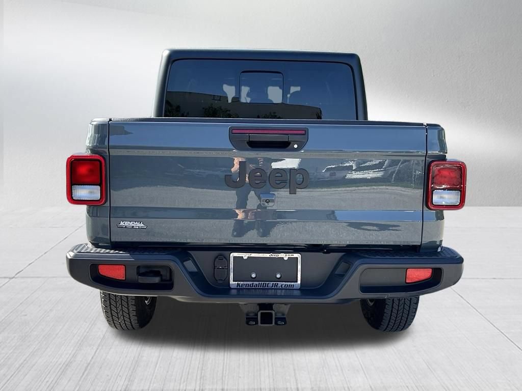 Certified 2025 Jeep Gladiator Sport AWD/4WD image 6