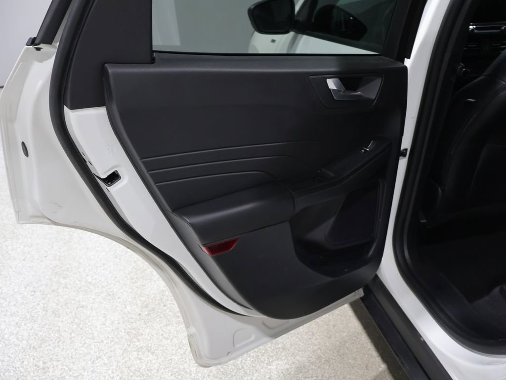 Used 2024 Ford Escape ST-Line image 19