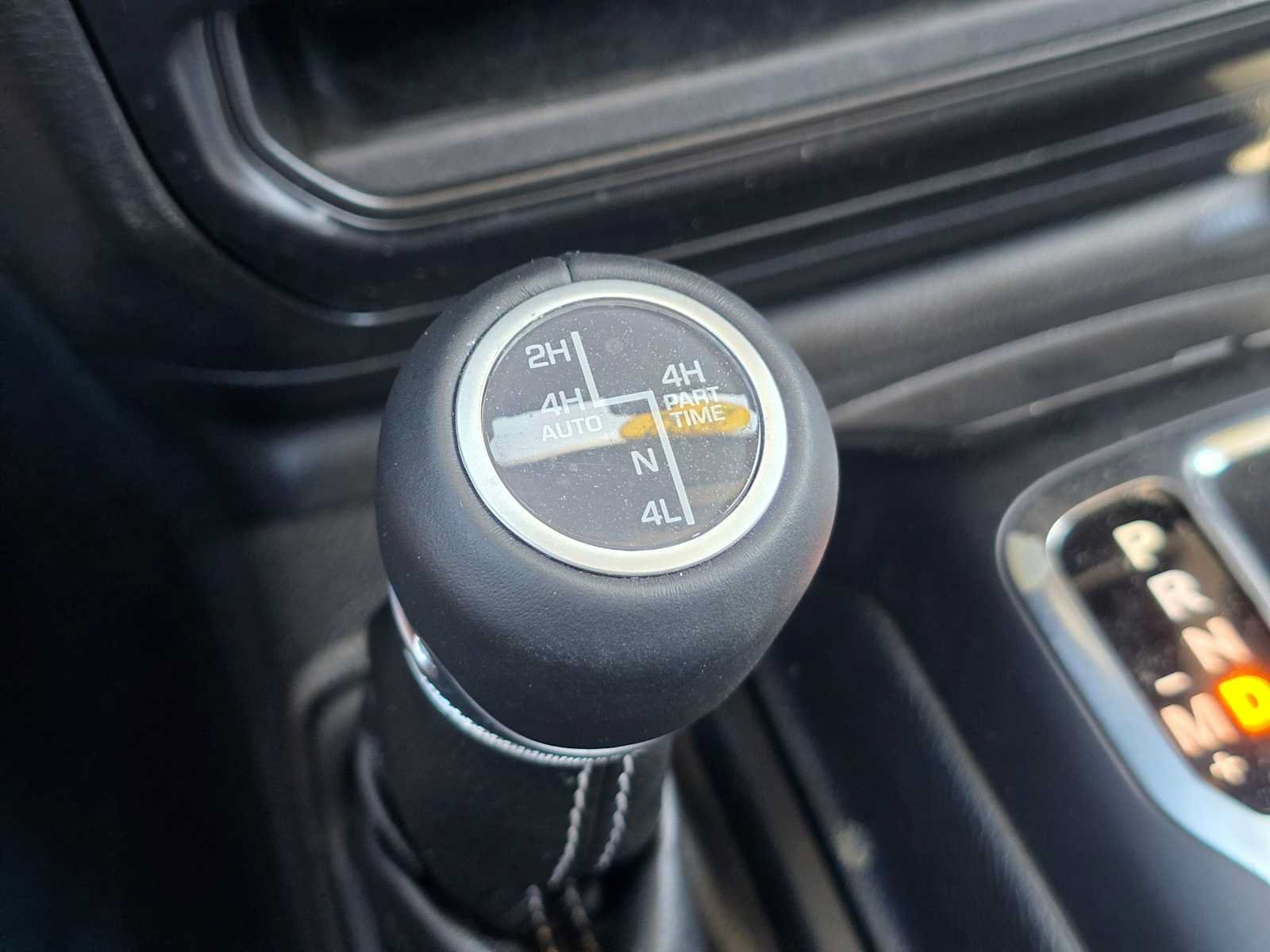 Used 2022 Jeep Wrangler Unlimited Sahara AWD/4WD image 36