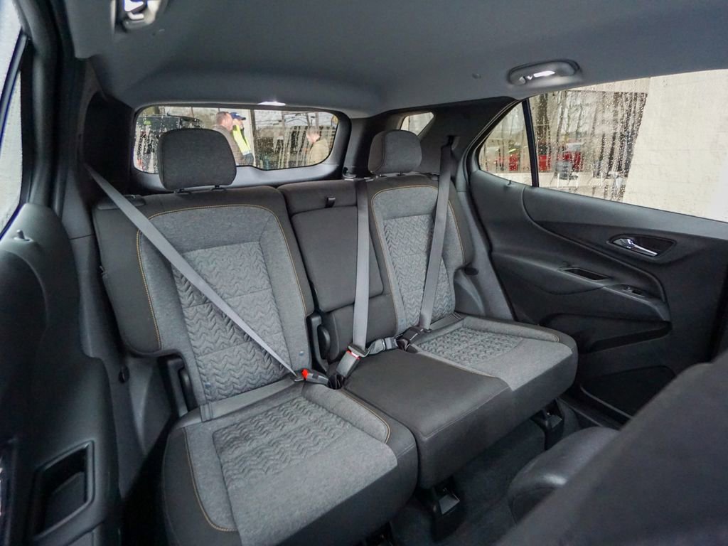 Used 2023 Chevrolet Equinox LT image 30