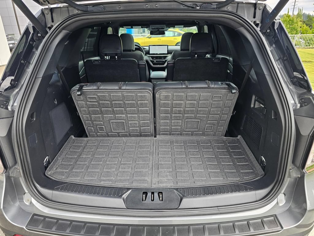 Used 2025 Ford Explorer ST-Line w/ Premium Package AWD/4WD image 14
