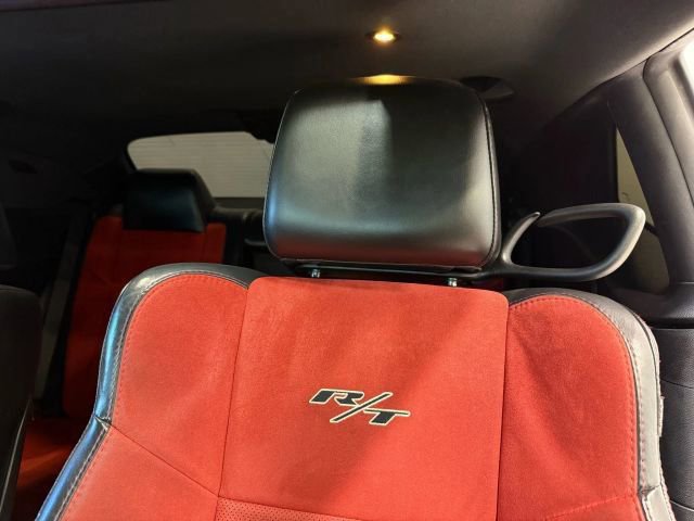 Used 2016 Dodge Challenger R/T Plus image 27