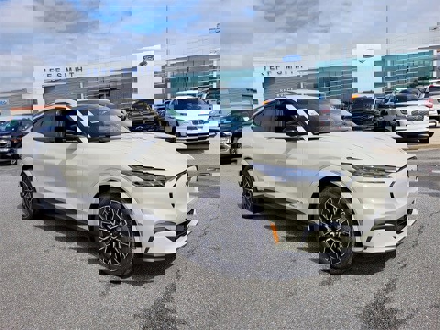 New 2025 Ford Mustang Mach-E Premium image 32