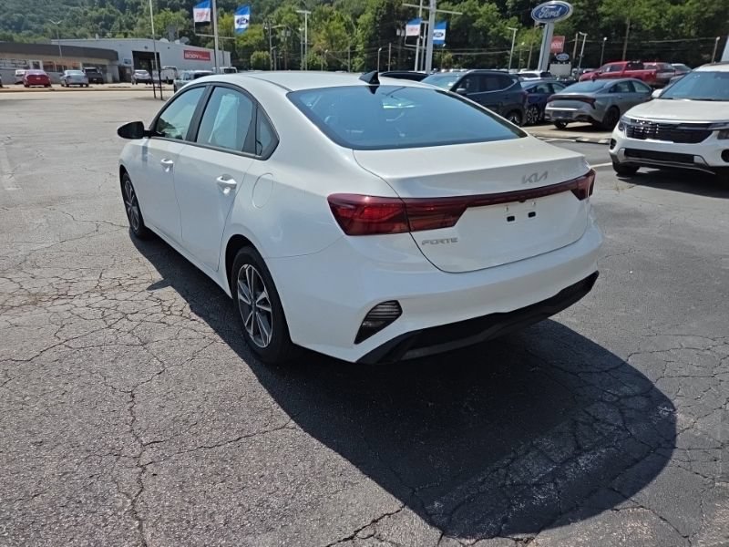Used 2024 Kia Forte LXS FWD image 5