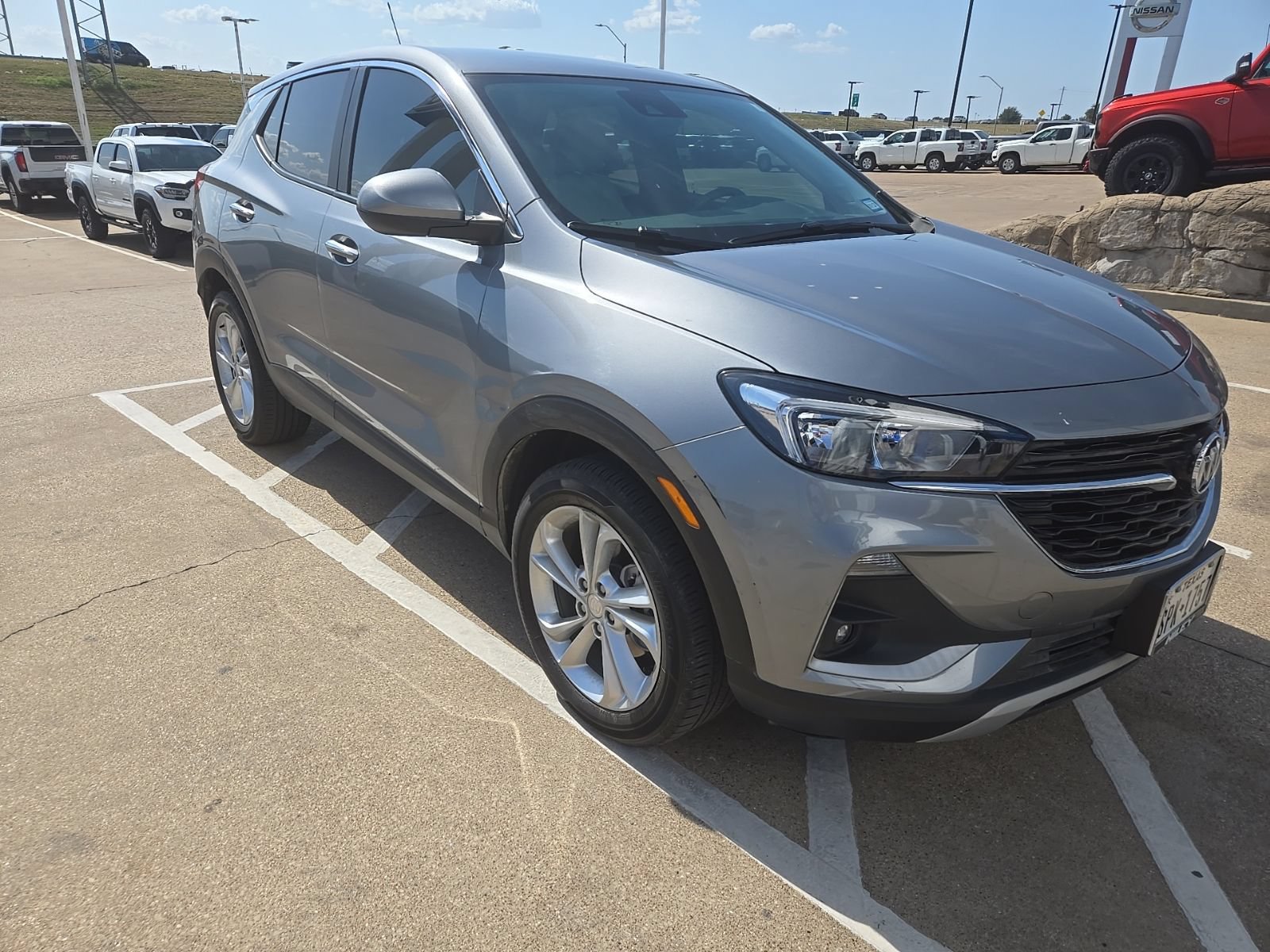 Used 2023 Buick Encore GX Preferred w/ Cold Weather Comfort Package FWD image 2