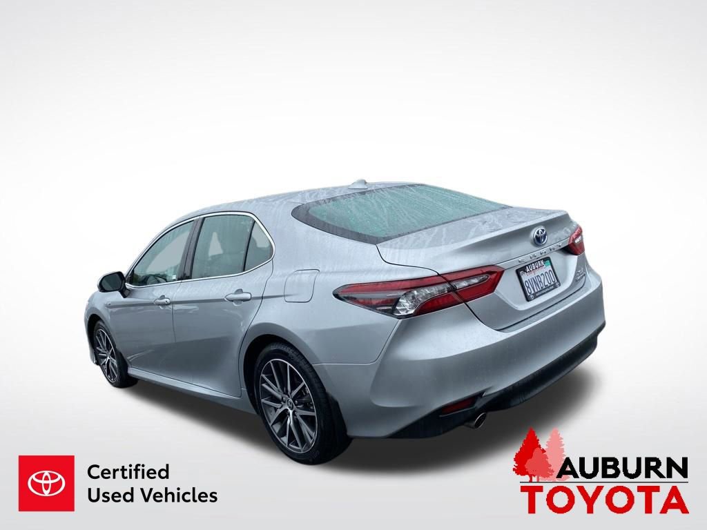 Certified 2021 Toyota Camry XLE FWD image 6