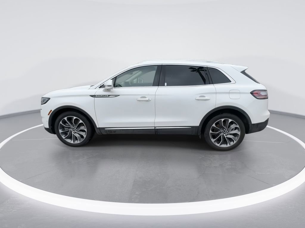 Used 2023 Lincoln Nautilus Reserve w/ Equipment Group 201A image 5