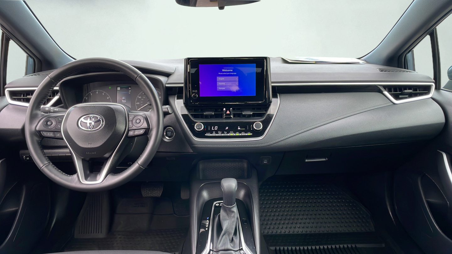 Certified 2025 Toyota Corolla SE w/ Convenience Package FWD image 39