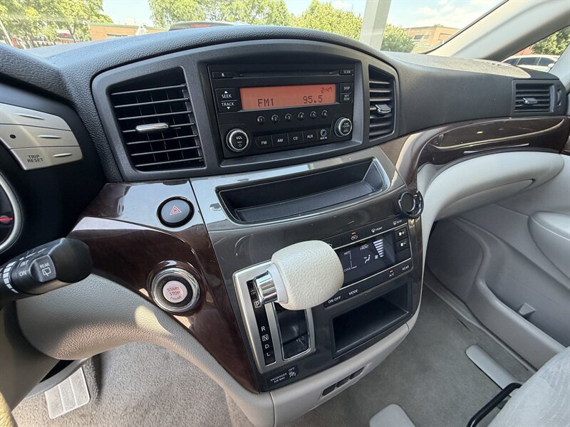 Used 2015 Nissan Quest S FWD image 19