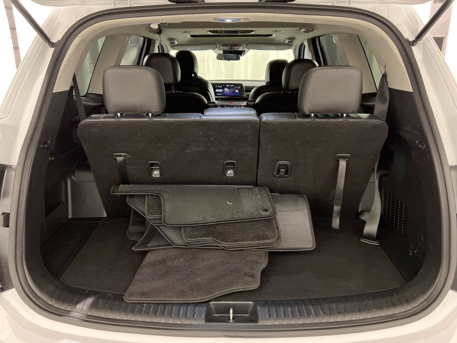 Used 2024 Kia Telluride S w/ S Sunroof Package image 24