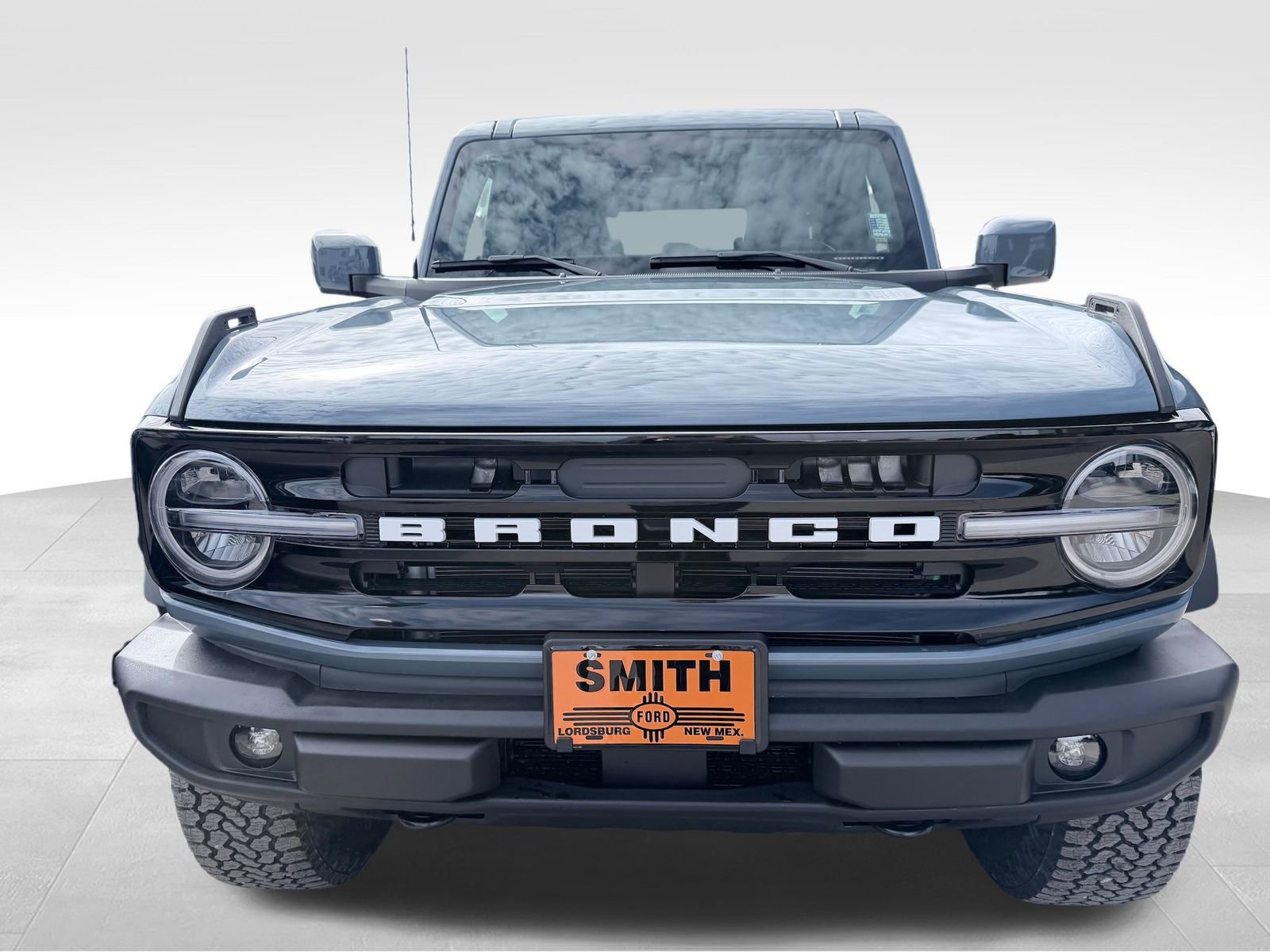 New 2025 Ford Bronco Outer Banks w/ Sasquatch Package image 2