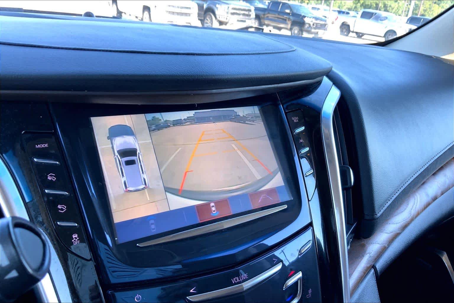 Used 2019 Cadillac Escalade Premium Luxury RWD image 29
