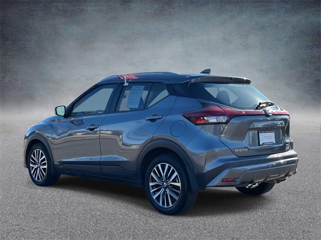 Used 2021 Nissan Kicks SV image 6