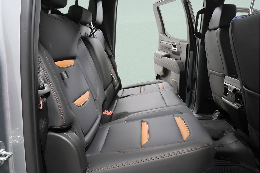 Used 2025 GMC Sierra 1500 AT4 w/ AT4 Premium Package image 12