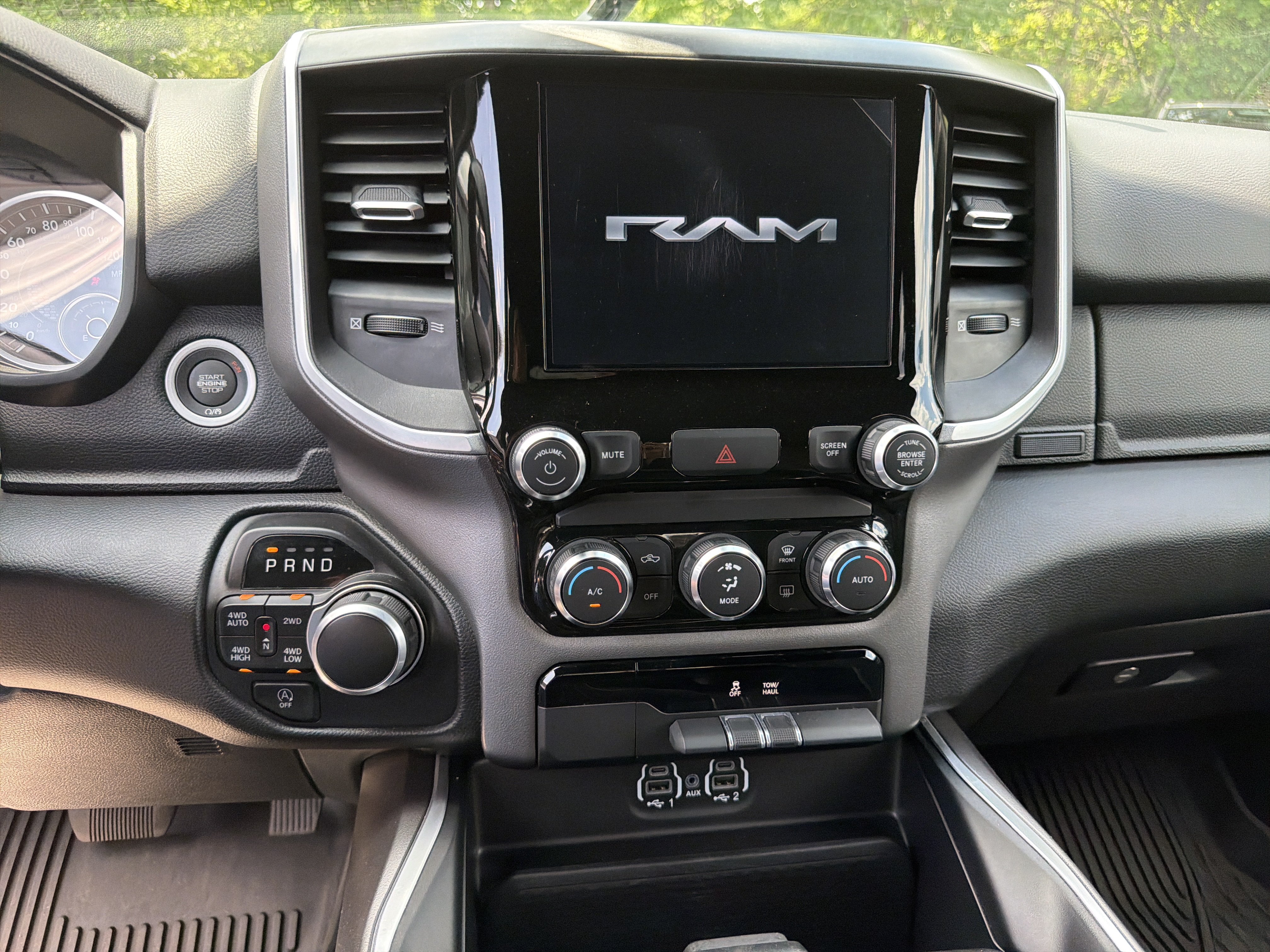 Certified 2022 RAM 1500 Big Horn AWD/4WD image 17