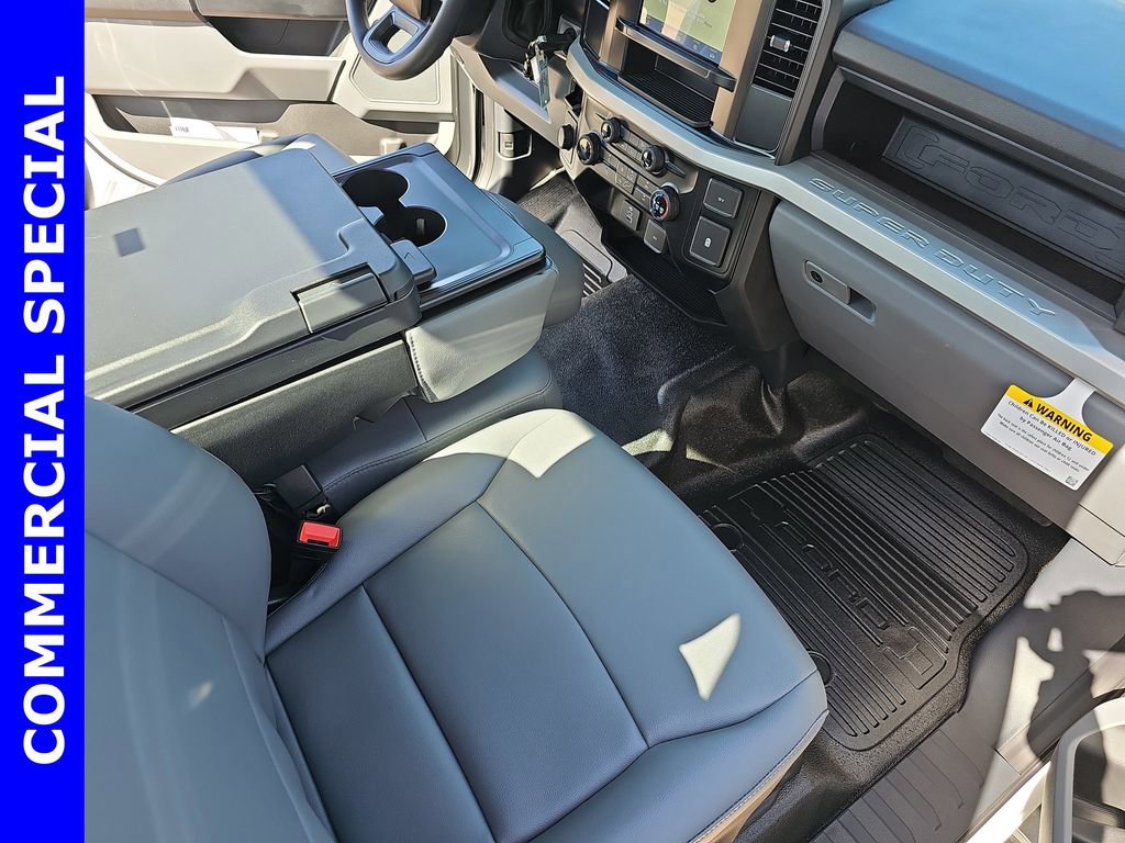 New 2025 Ford F550 4x4 Regular Cab Super Duty image 11