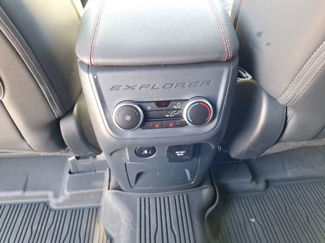 Certified 2025 Ford Explorer ST-Line w/ Premium Package image 21