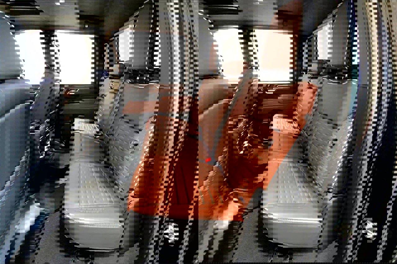 Used 2024 GMC Sierra 3500 Denali Ultimate image 19