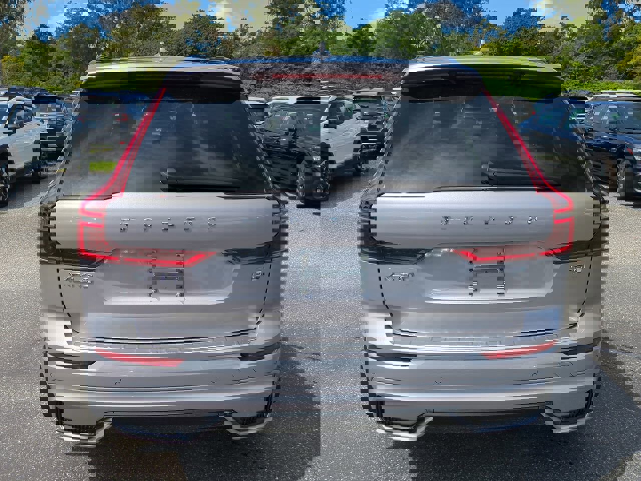 New 2026 Volvo XC60 T8 Ultra w/ Protection Package Premier image 5