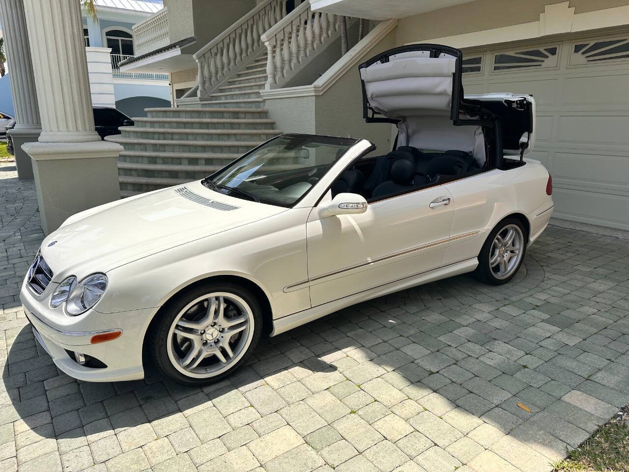 Used 2009 Mercedes-Benz CLK 550 Cabriolet image 52