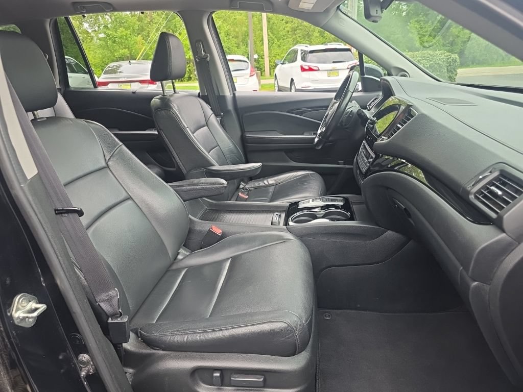 Used 2019 Honda Pilot Touring image 44