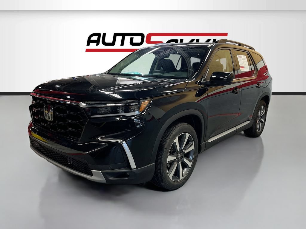 Used 2025 Honda Pilot Elite image 3