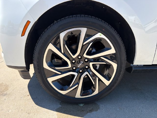 New 2026 Lincoln Navigator Reserve AWD/4WD image 13