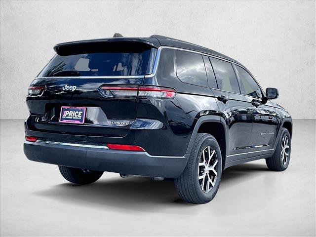 Used 2023 Jeep Grand Cherokee L Limited RWD image 2