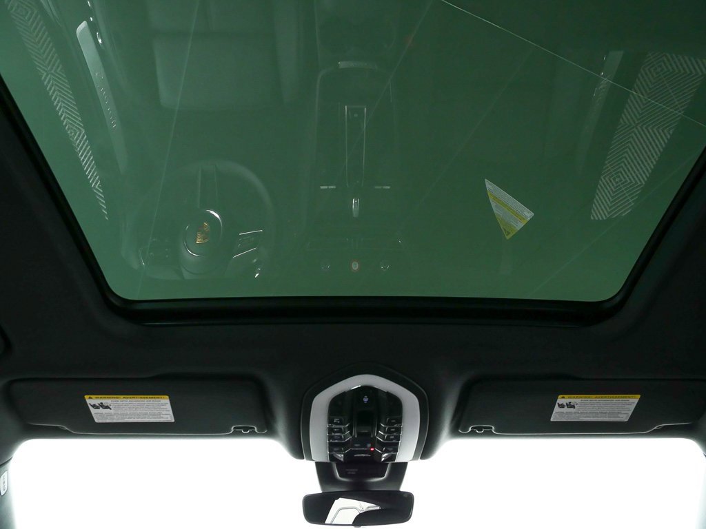 New 2026 Porsche Macan S image 21