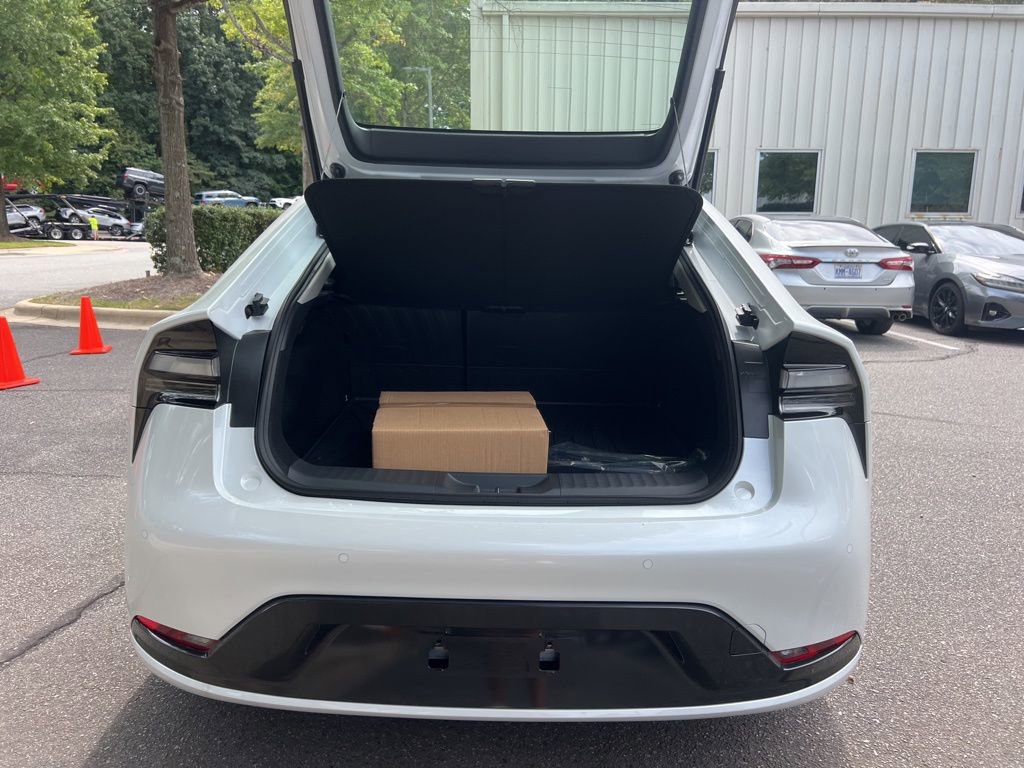 New 2026 Toyota Prius Plug-In Hybrid image 6