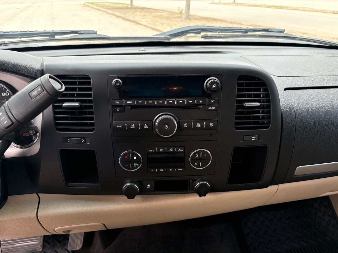 Used 2011 Chevrolet Silverado 1500 LT w/ All-Star Edition image 54