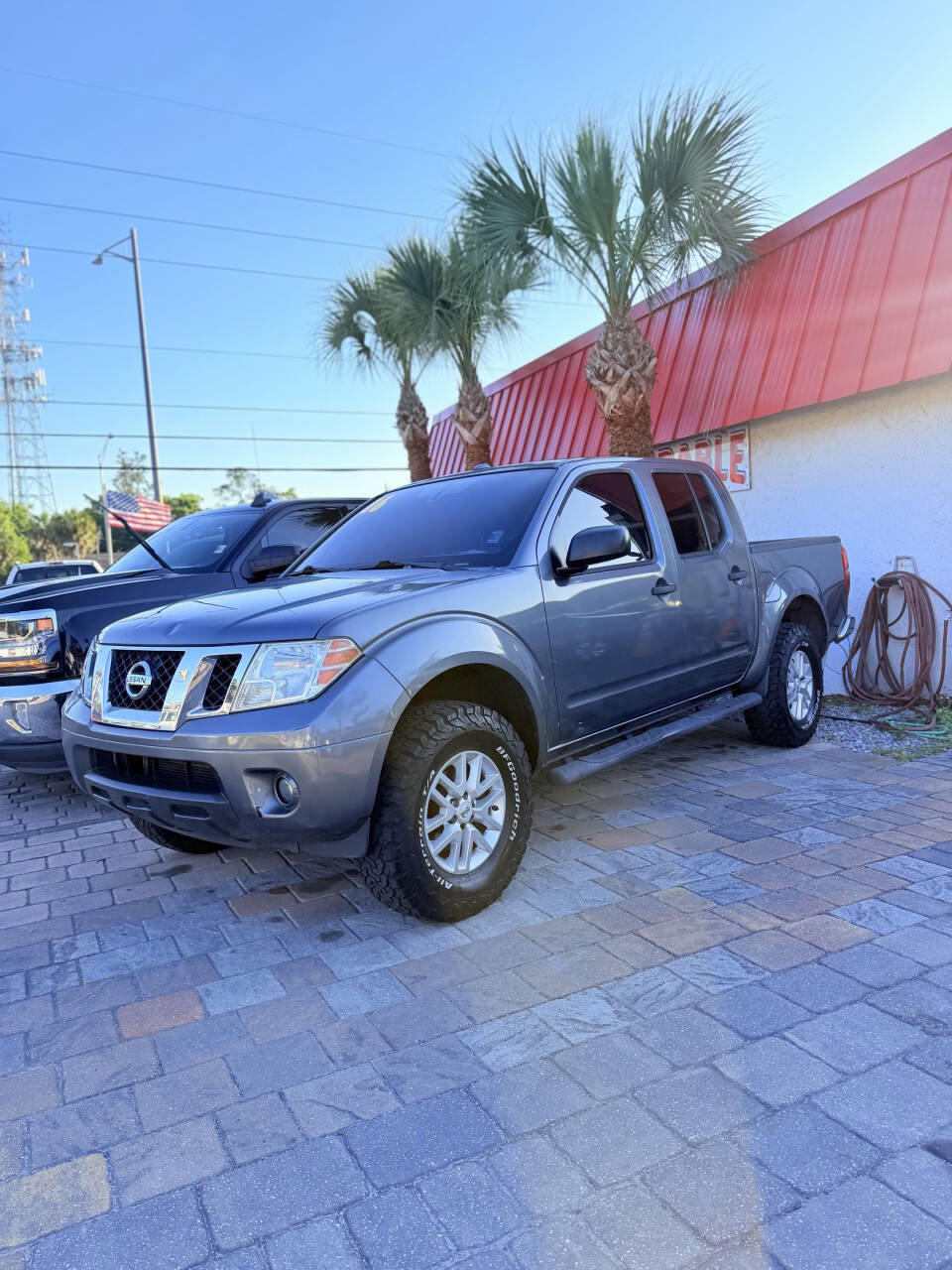 Used 2016 Nissan Frontier SV w/ SV Value Truck Package RWD image 3