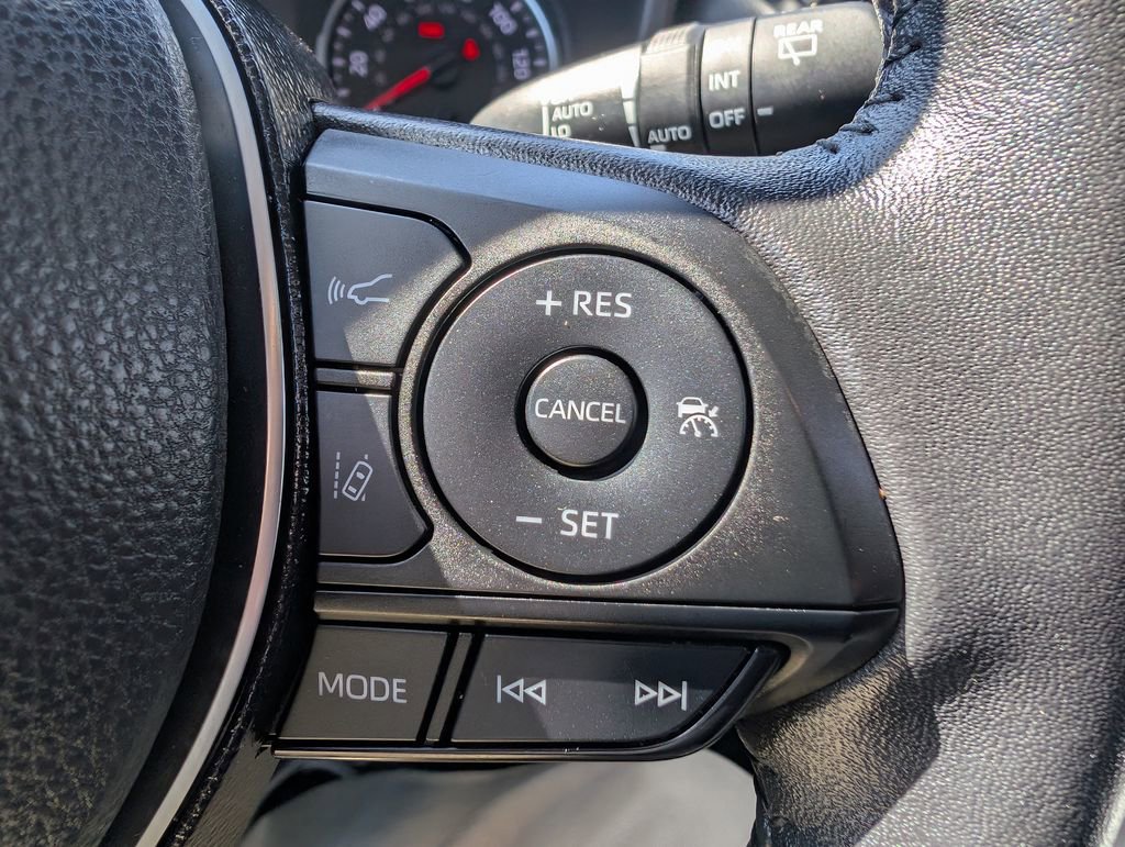 Used 2021 Toyota RAV4 XLE w/ Convenience Package AWD/4WD image 26