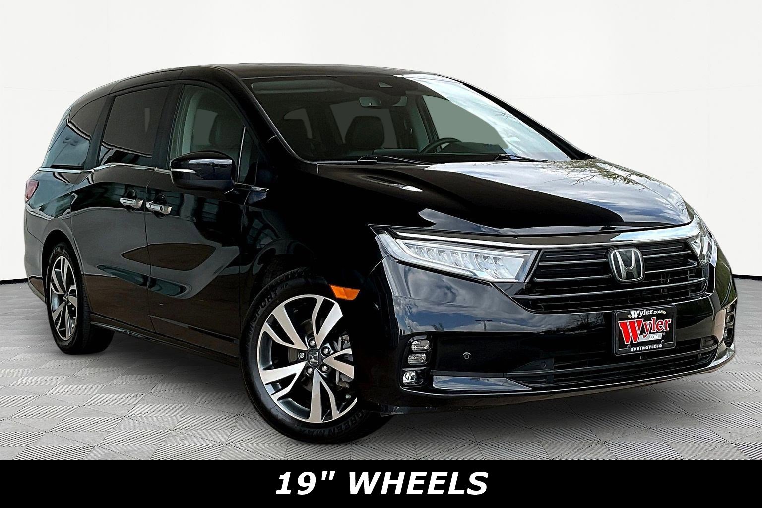 Used 2023 Honda Odyssey Touring image 3