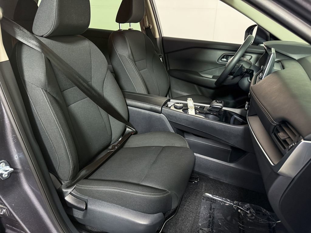Certified 2025 Nissan Rogue S image 14