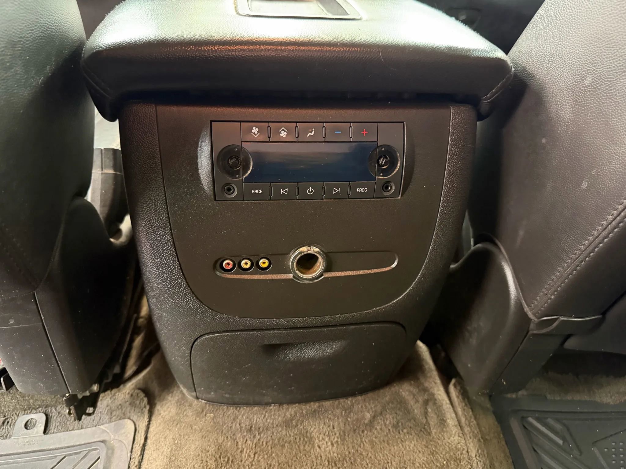 Used 2008 Chevrolet Suburban LT w/ LT Preferred Equipment Group image 15