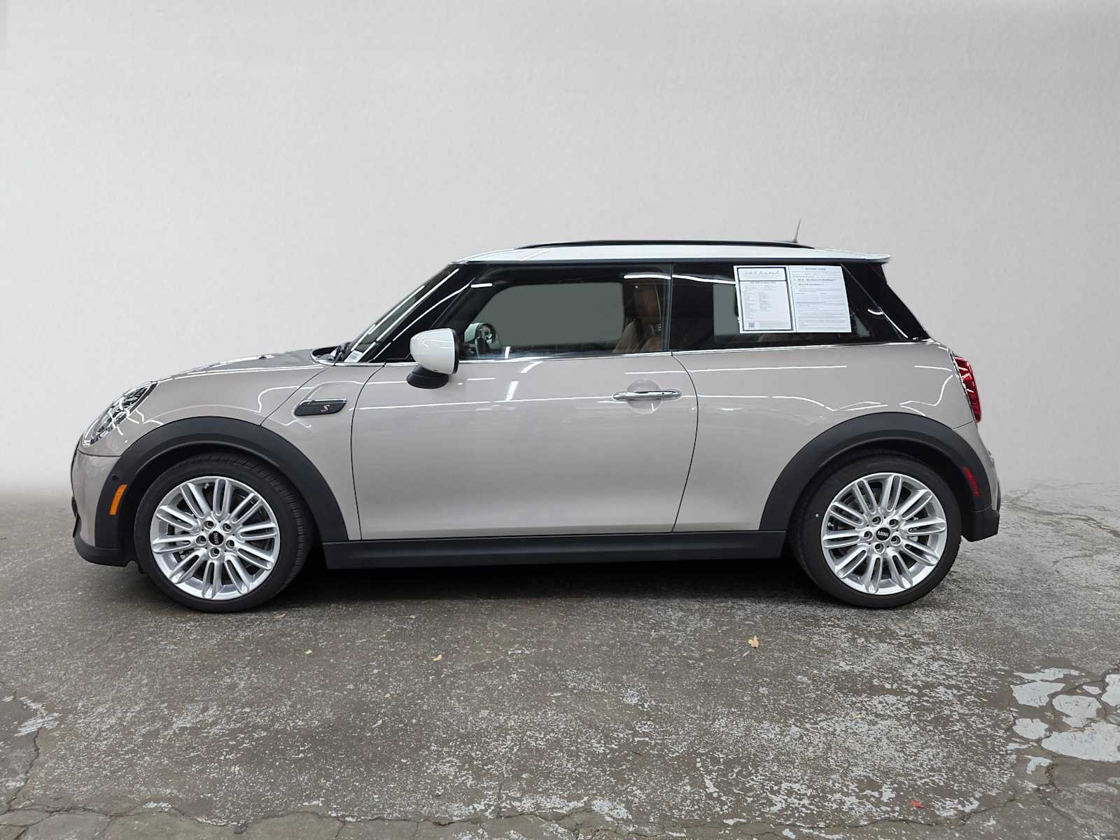 Used 2022 MINI Cooper S w/ Driver Assistance Package FWD image 6
