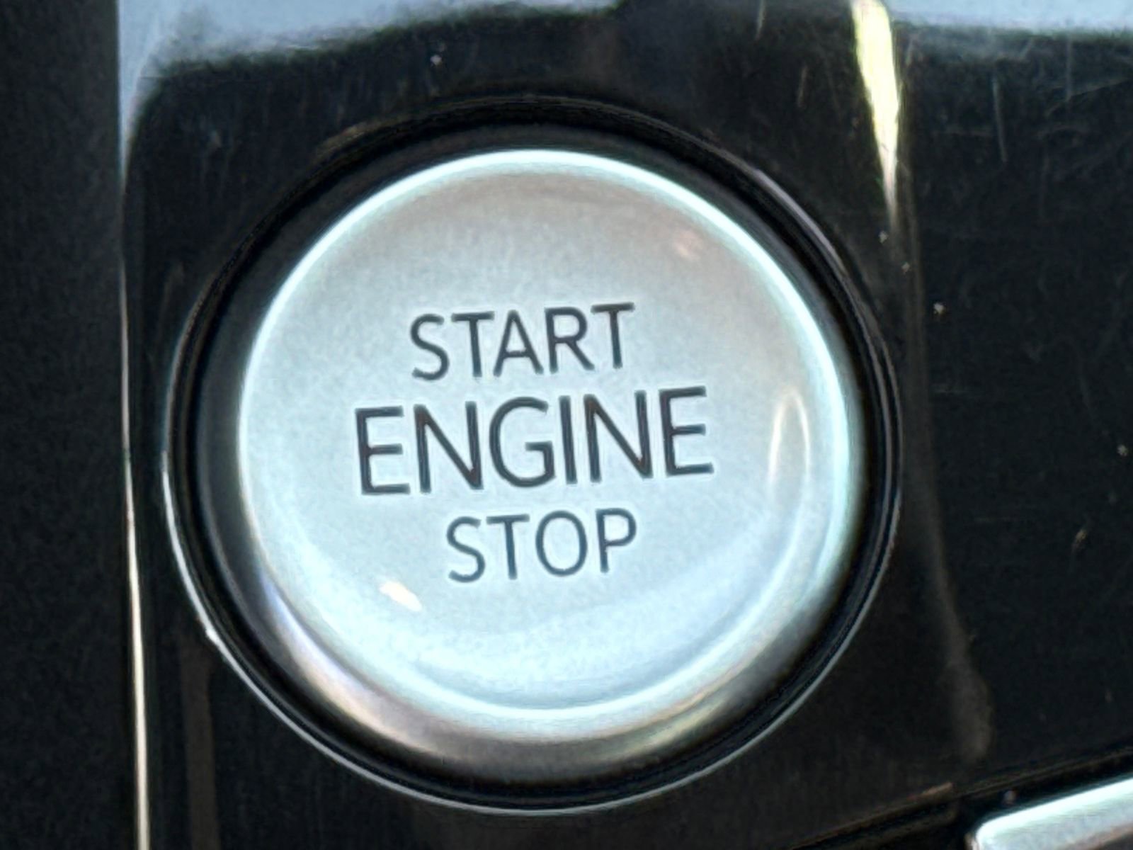 Certified 2023 Volkswagen Taos SEL image 36