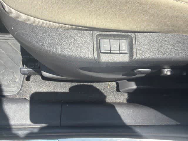 Used 2018 Buick Encore Premium w/ Experience Buick Package AWD/4WD image 12