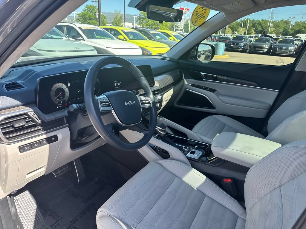 Used 2025 Kia Telluride SX Prestige AWD/4WD image 14