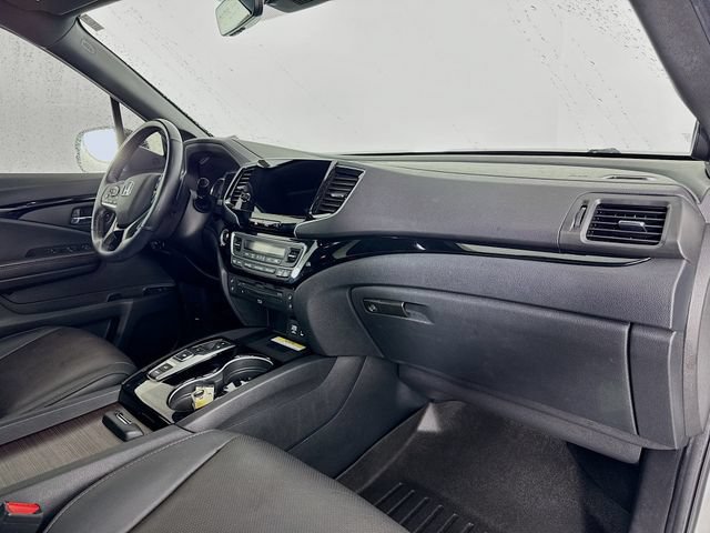 Used 2021 Honda Pilot Black Edition image 32