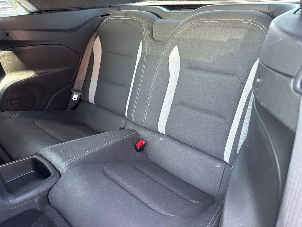 Used 2020 Chevrolet Camaro LT image 10