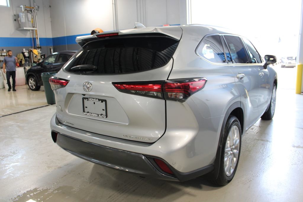 Used 2021 Toyota Highlander Limited AWD/4WD image 47
